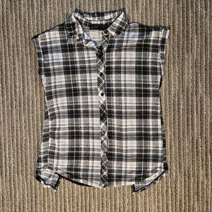 Almost Famous Button up shirt